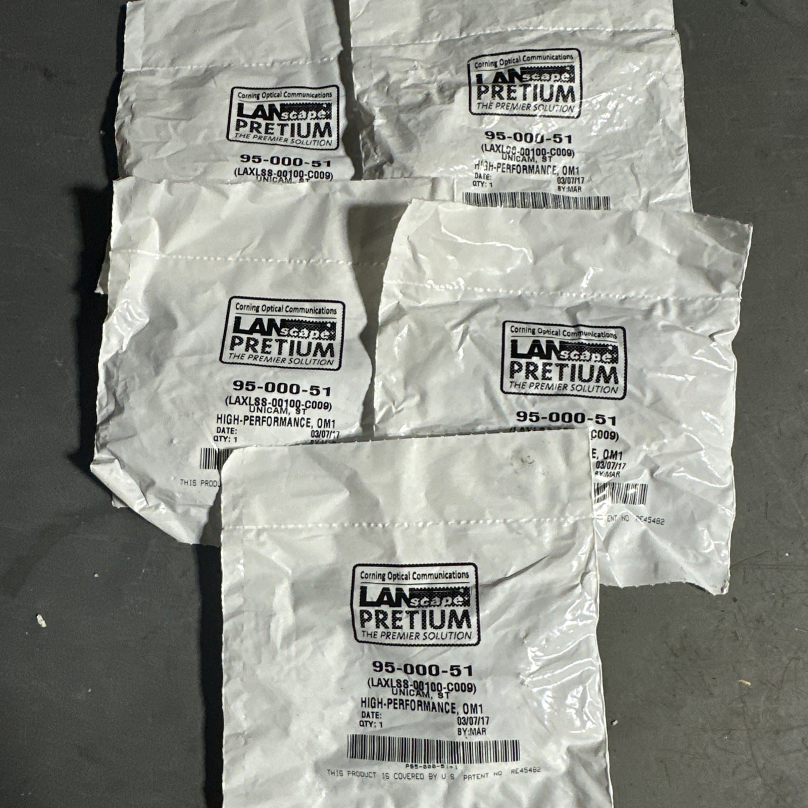 Qty 5 Corning LANscape Pretium fiber connectors 95-000-51 Unicam ST