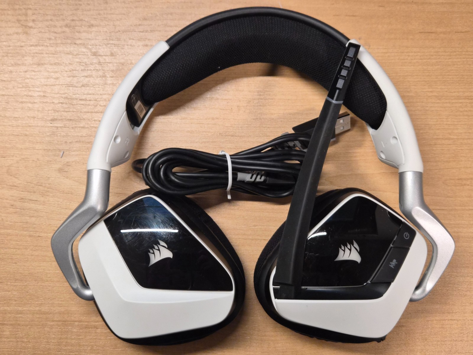 Corsair Void RGB Elite Wireless *NO DONGLE* (CA-9011202-NA)