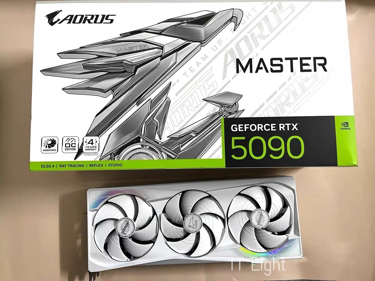 *Clearance* (FOR PARTS) Gigabyte RTX 5090 AORUS MASTER (No Core & VRAM) With Box