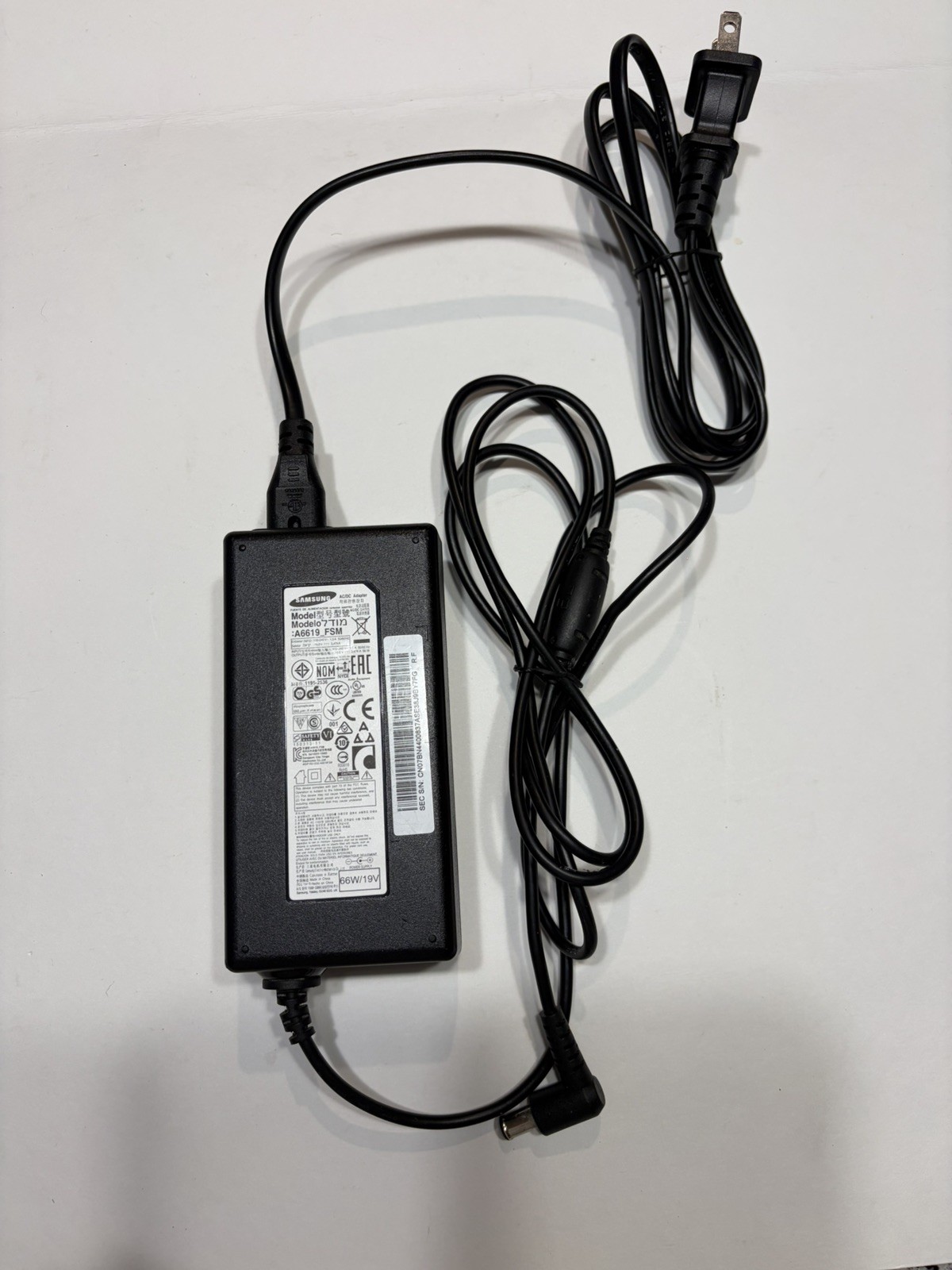 Genuine Samsung TV Adapter Power Supply A6619_FSM BN44-00837A 19V 3.474A 66W