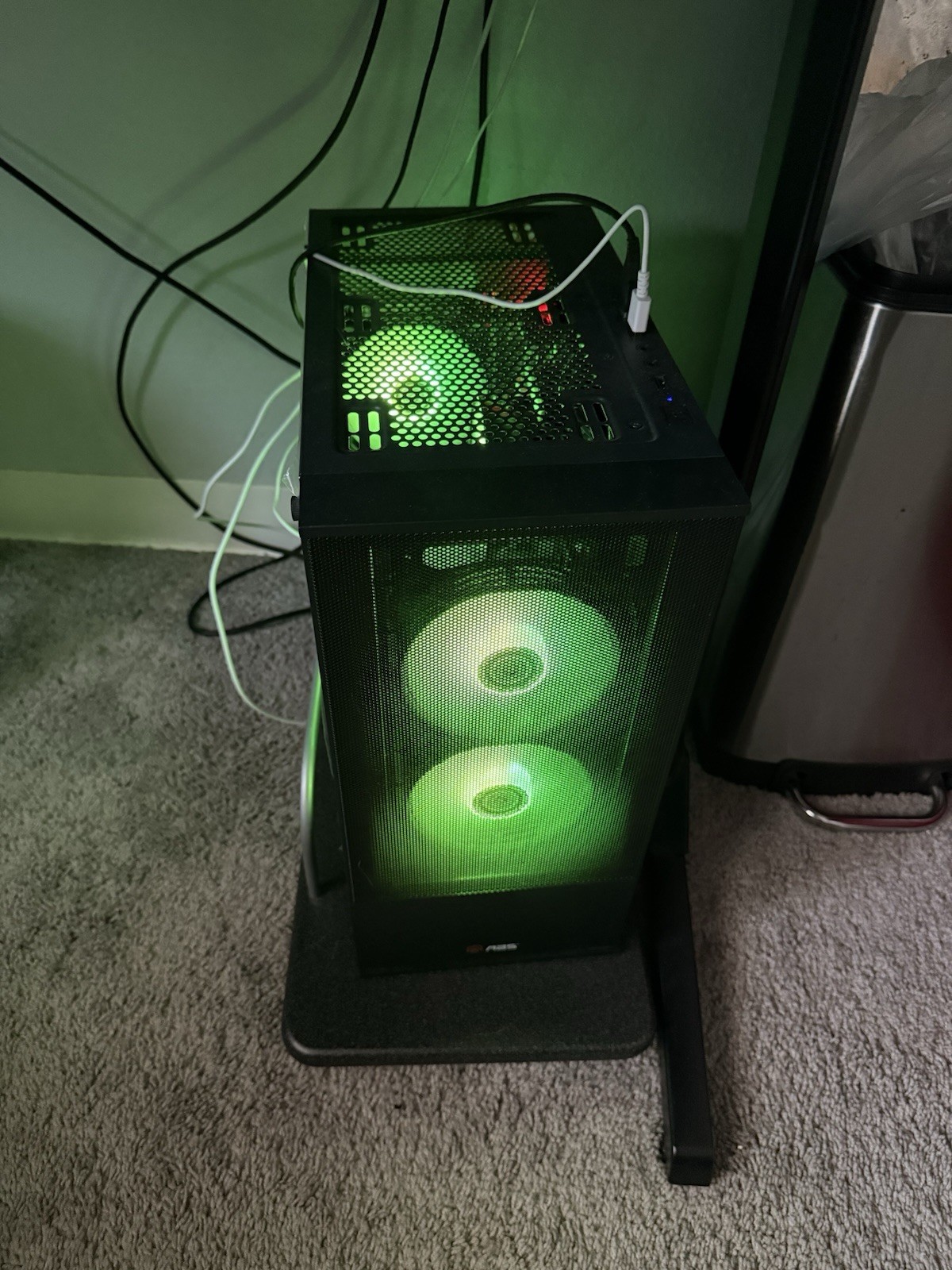 ABS Cyclone Aqua Gaming Pc + Monitor