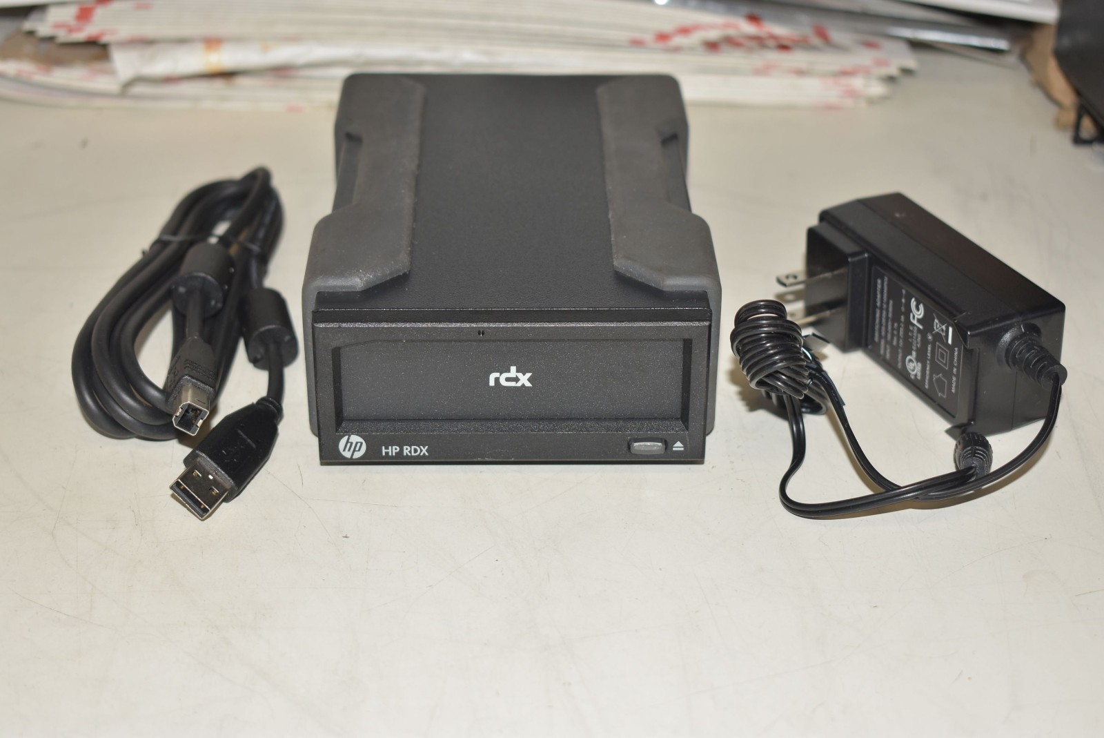 HP RDX 1000e USB 2.0 EXTERNAL REMOVABLE DISK BACKUP SYSTEM AJ766A BV849A w/cable