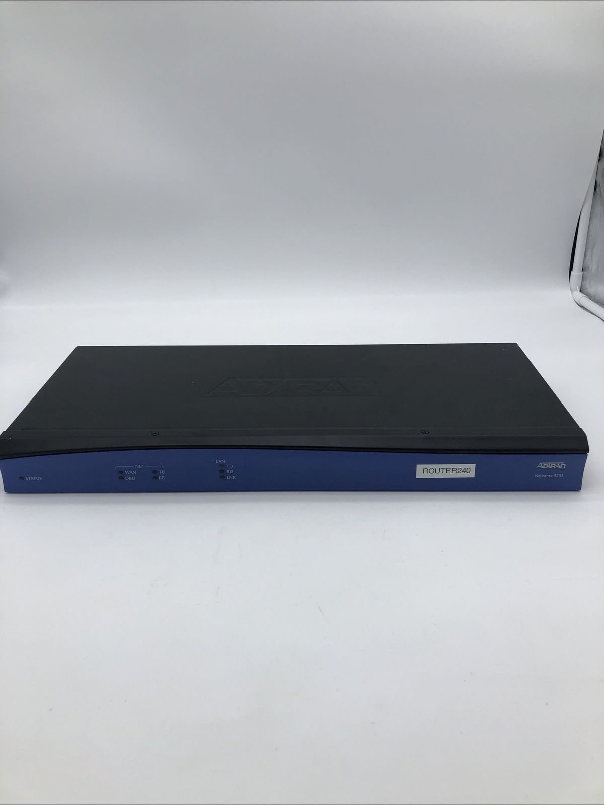 ADTRAN NETVANTA 3205 Modular Access Router 1203870G1 No Cords.