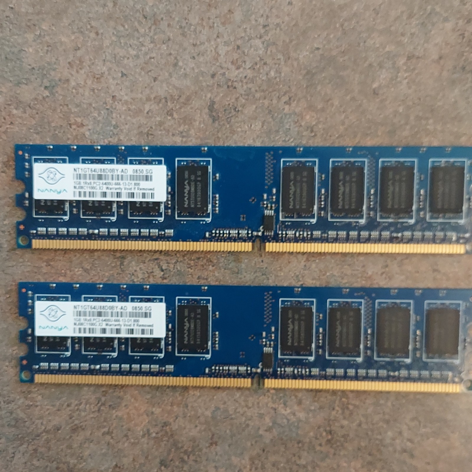 Nanya 2GB (2x1GB) DDR2 DIMM PC2-6400U 240-Pin Non-ECC Unbuffered