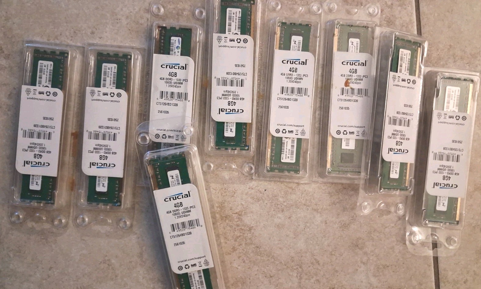 Lot Of 9 4GB DDR3 1333MHz non-ECC UDIMM Crucial CT51264BD1339 