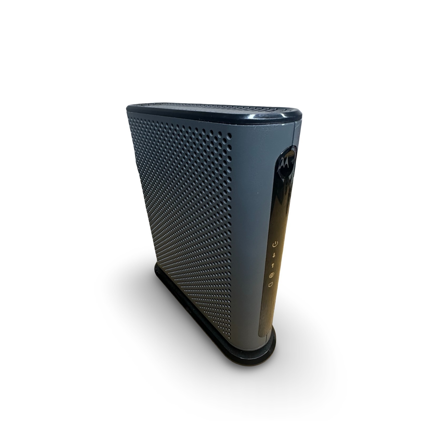 Motorola MB8611 DOCSIS 3.1 Cable Modem 2.5 Gigabit Ethernet With Power Adapter