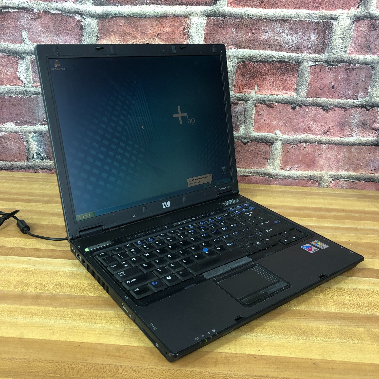 HP Compaq nc6220 Retro Gaming Laptop Pentium M 1.73GHz 1GB RAM (Windows XP Pro)