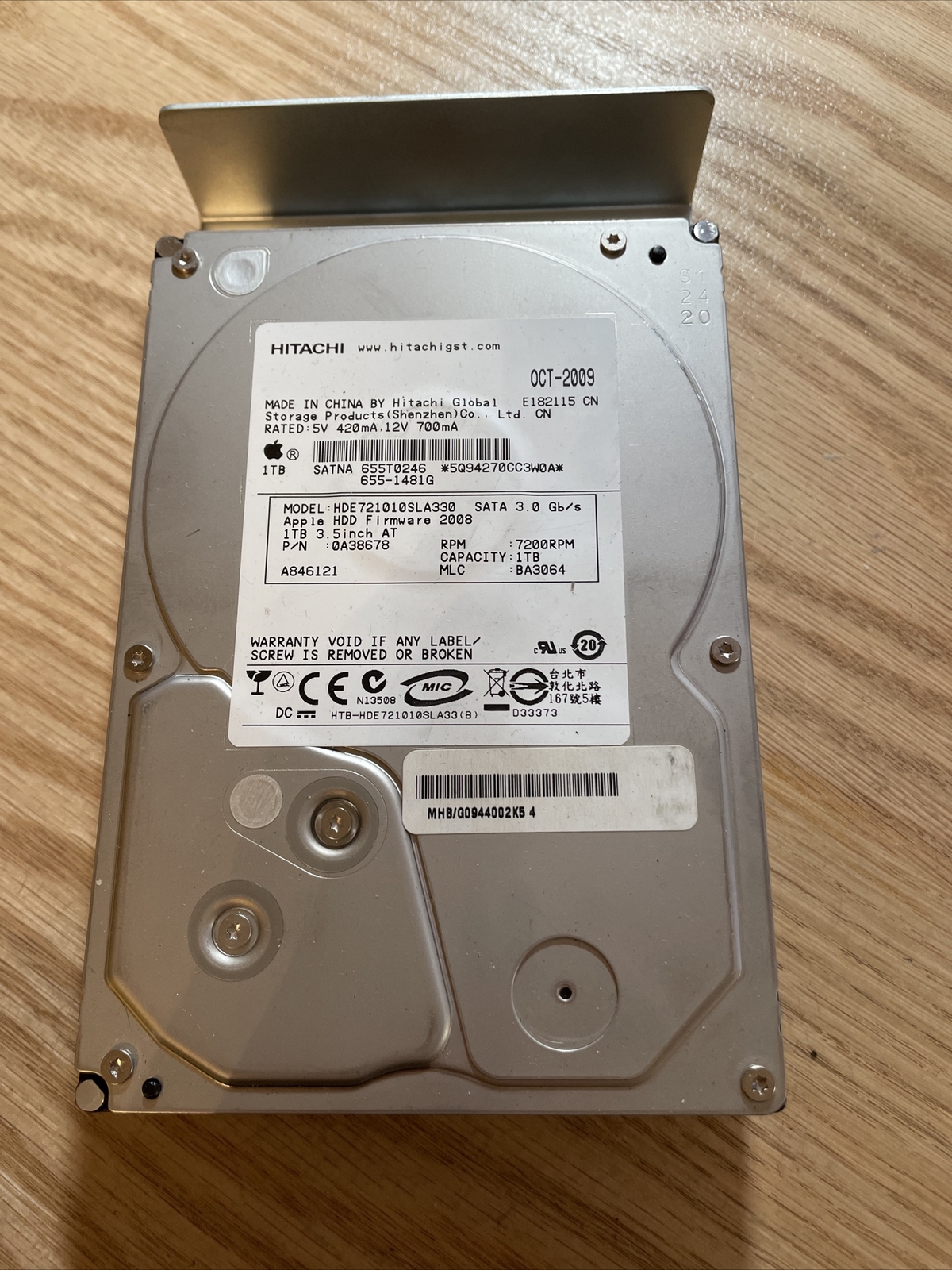 Hitachi HDE721010SLA330 PN:0A38678 MLC:BA3064 Apple#655-1481G 1.0TB  Sata HDD