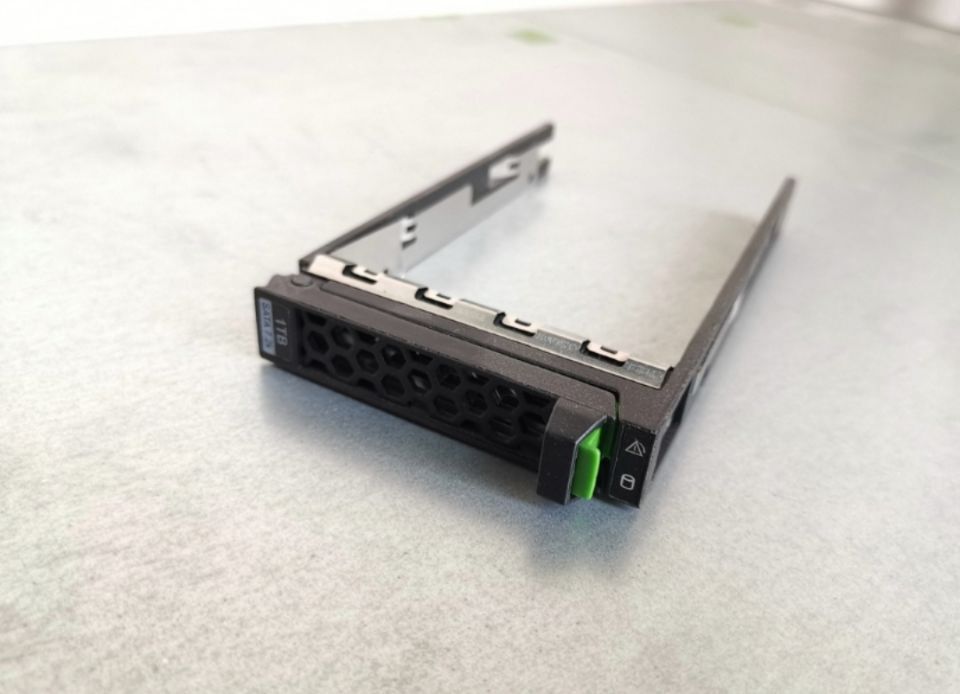 2pcs/lot,Fujitsu RX2540 RX2530 M1 M2 M3 M4 M5 2.5" server HDD tray A3C40179841