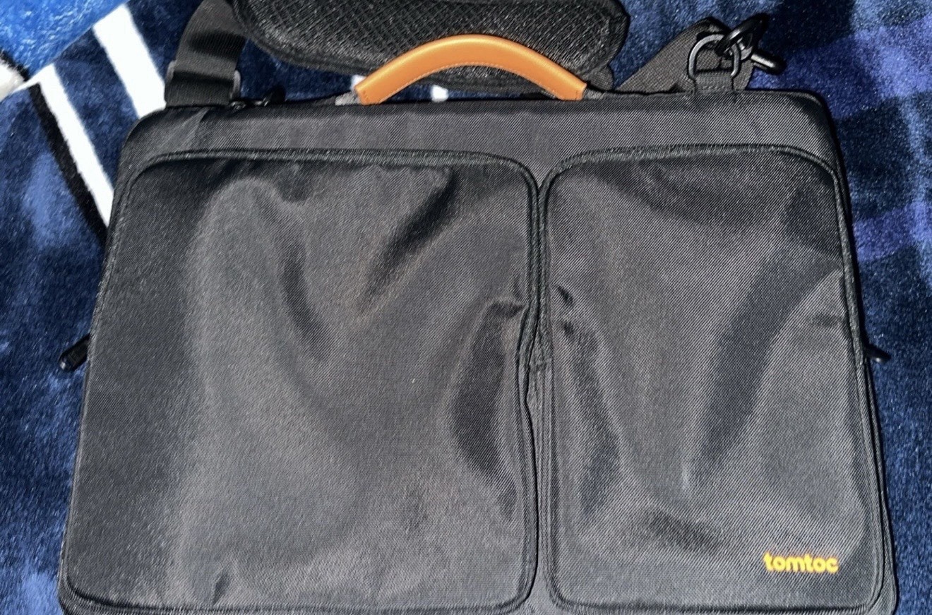 Tomtoc, 360° Protective Laptop Shoulder Bag for15.6 Inch Laptop.