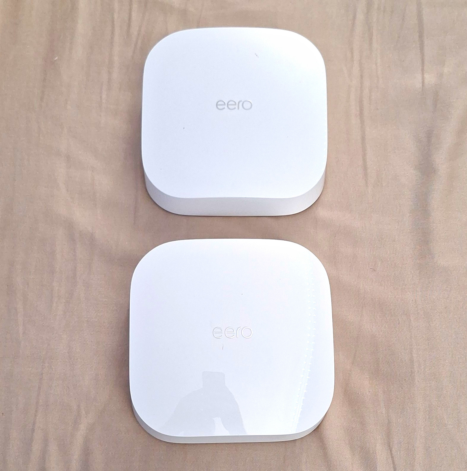 Lot Of 2 Eero Pro 6 Ax4200 Triband Mesh WiFi Routers KO 10001 UNITS ONLY NO CORD
