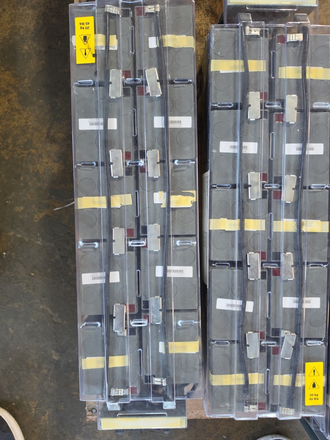 HP 407419-001 UPS 5500/1200 XR Battery Pack 349171-001 - new batteries installed