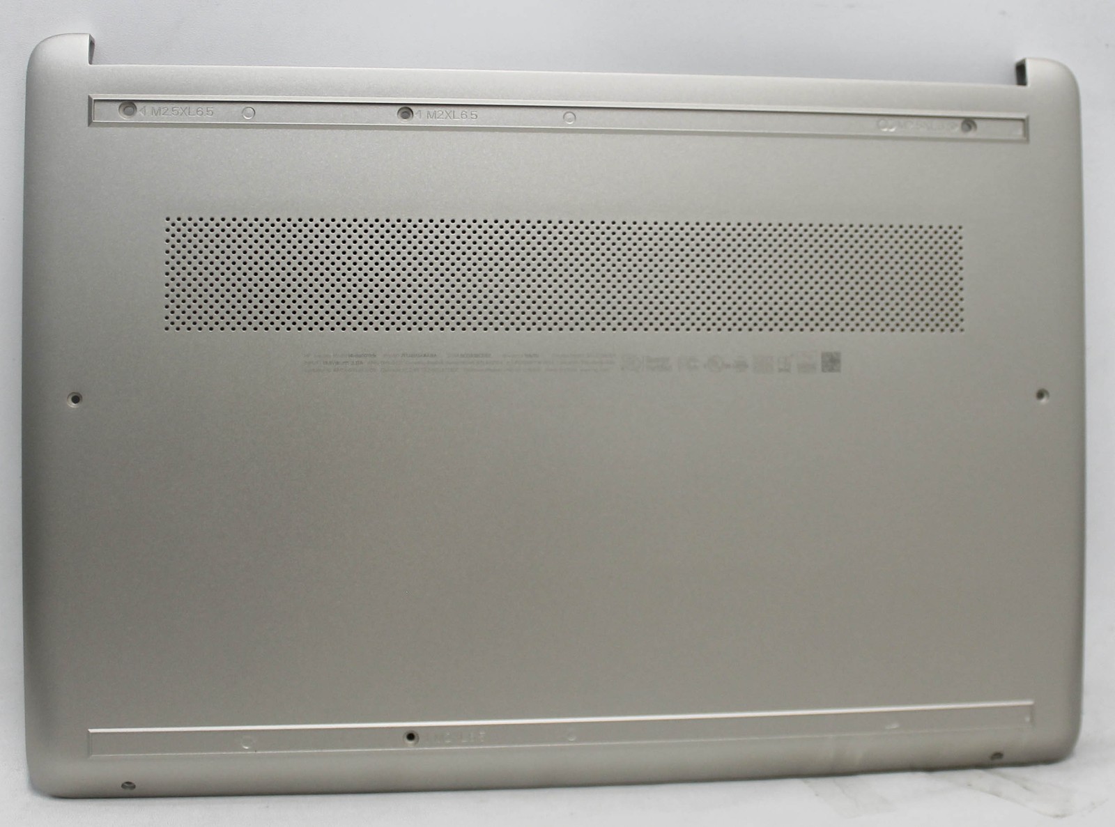 L64895-001 Hp Bottom Base Cover Plg 14-Dq1040Wm "GRADE A"