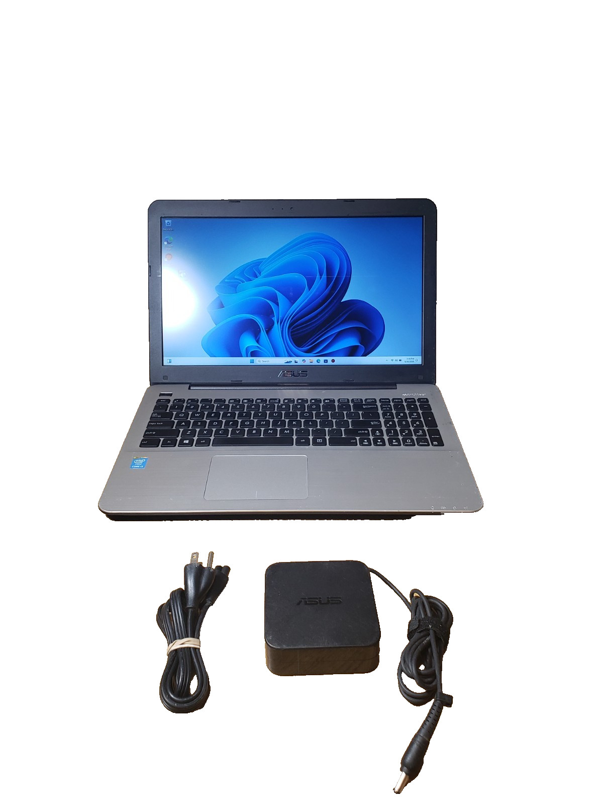 ASUS F555L Laptop Intel i3-5010U 2.1GHz 8GB Ram 500GB HDD Win 11 *Bad Trackpad*