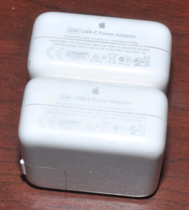 Lot: 2 Apple A1882 USB-C 30W Power Adapter