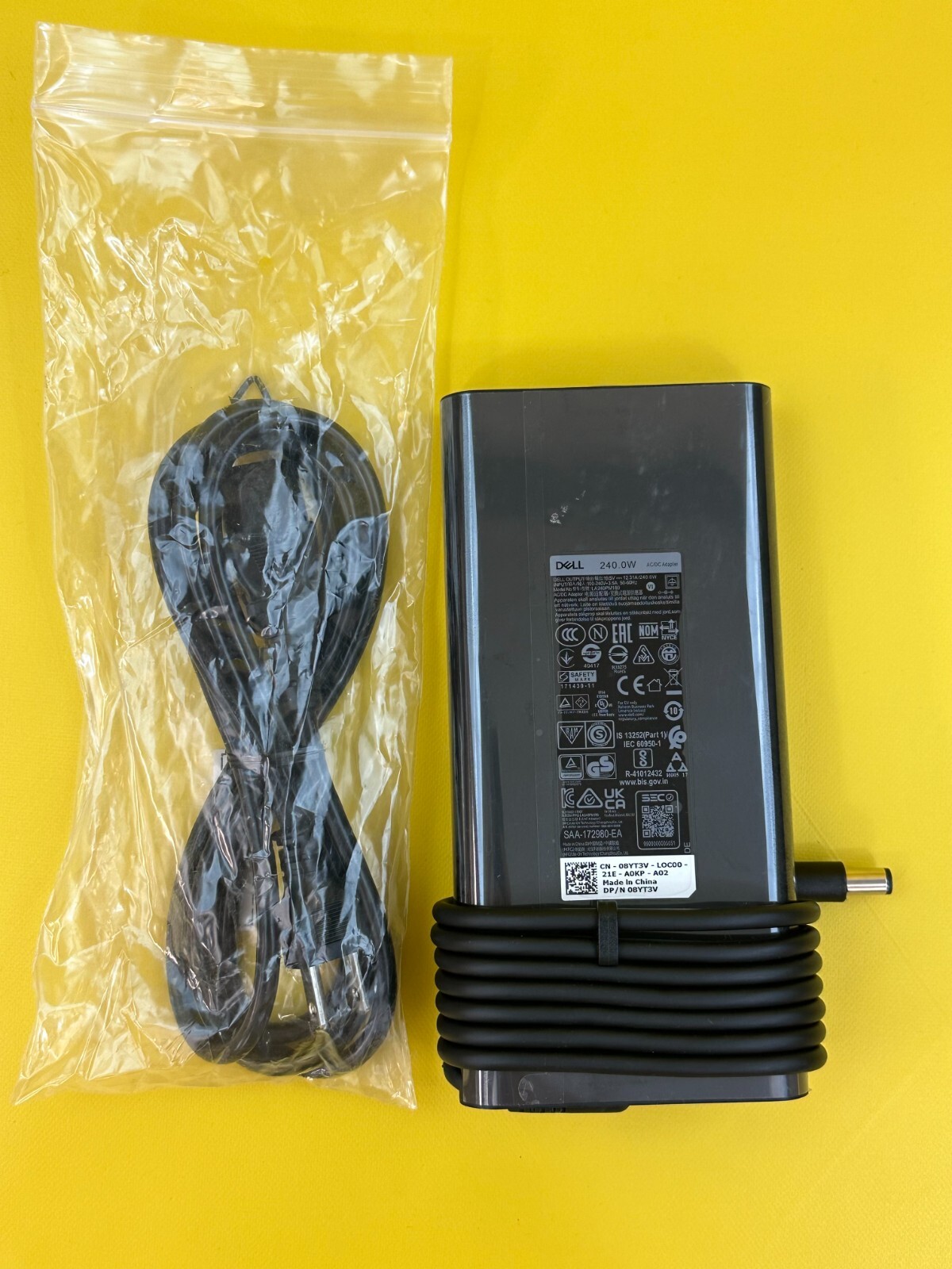 Slim AC Power Adapter 19.5V 12.3A for Dell 240W LA240PM180 7.4mm Central Pin