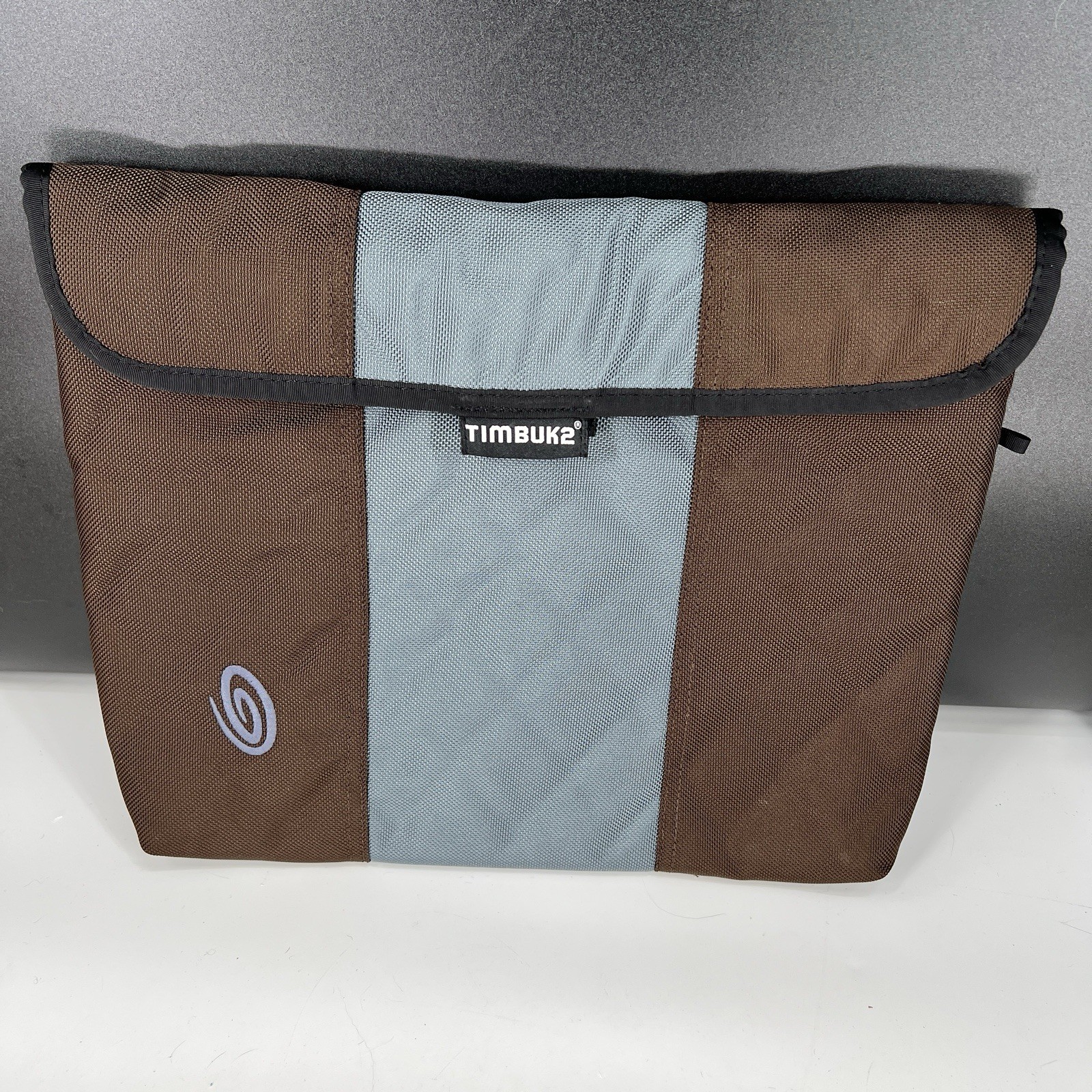 TIMBUK2 Quilted Padded Laptop Tech Sleeve Size M 16" x 12" Brown And Blue