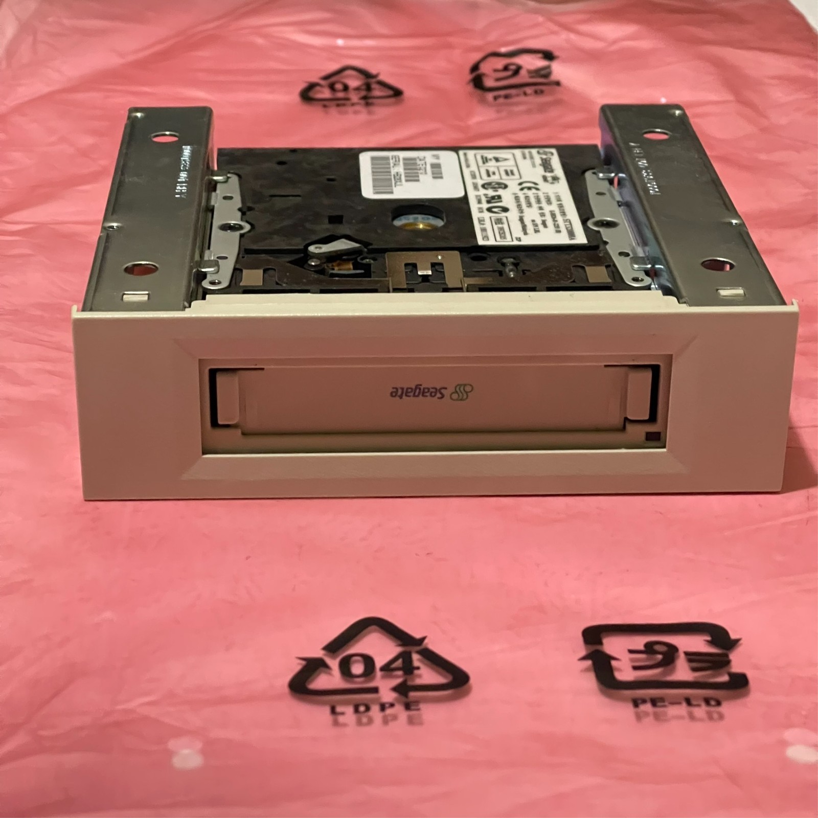 Seagate STT320000A Hornet IDE 5.25" Internal Tape Drive UNTESTED