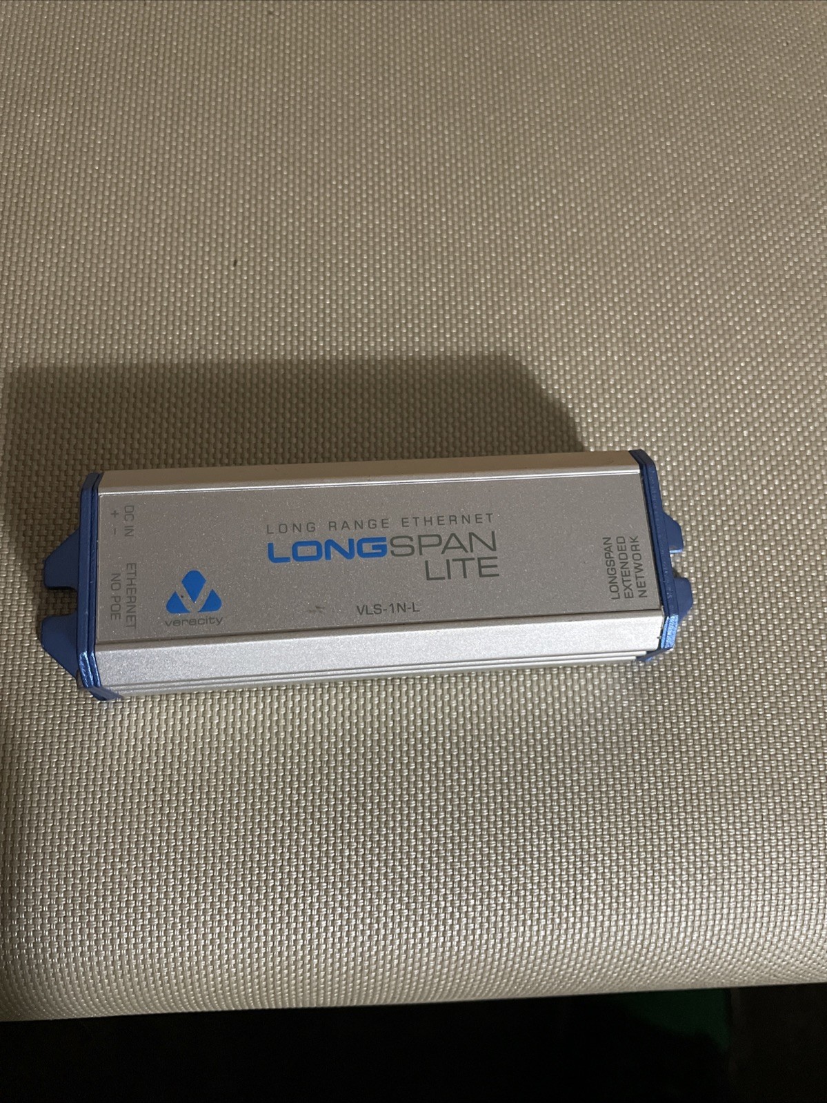 a Veracity LONGSPAN LITE Ethernet Range Extender (Non-PoE), model VLS-1N-L.