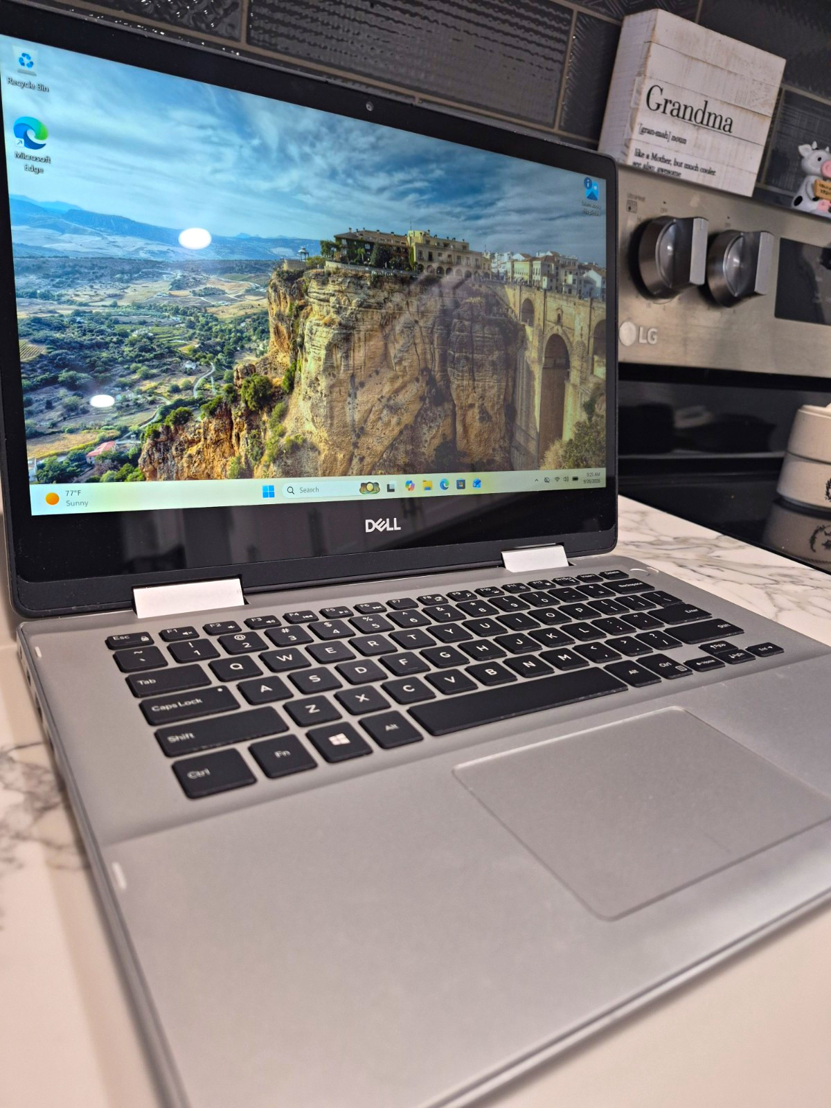 Dell Inspiron 14.5" i7-, 16GB, 512GB nvme+500GB HD, Win11, touchscreen w/charger