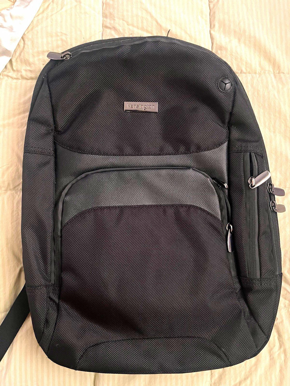 Kensington Ultrabook Backpack Padded Nylon Laptop Bag Black/Gray K62591