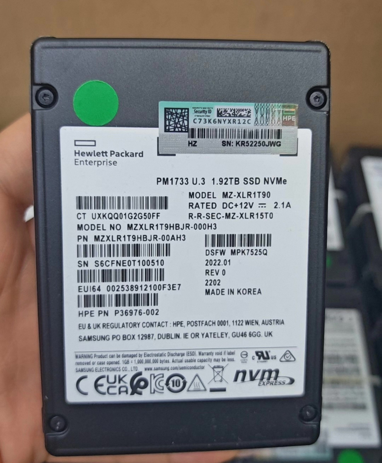 Samsung PM1733 1.92TB HPE SSD U.3 PCIE 4.0 NVME MZXLR1T9HBJR-000H3