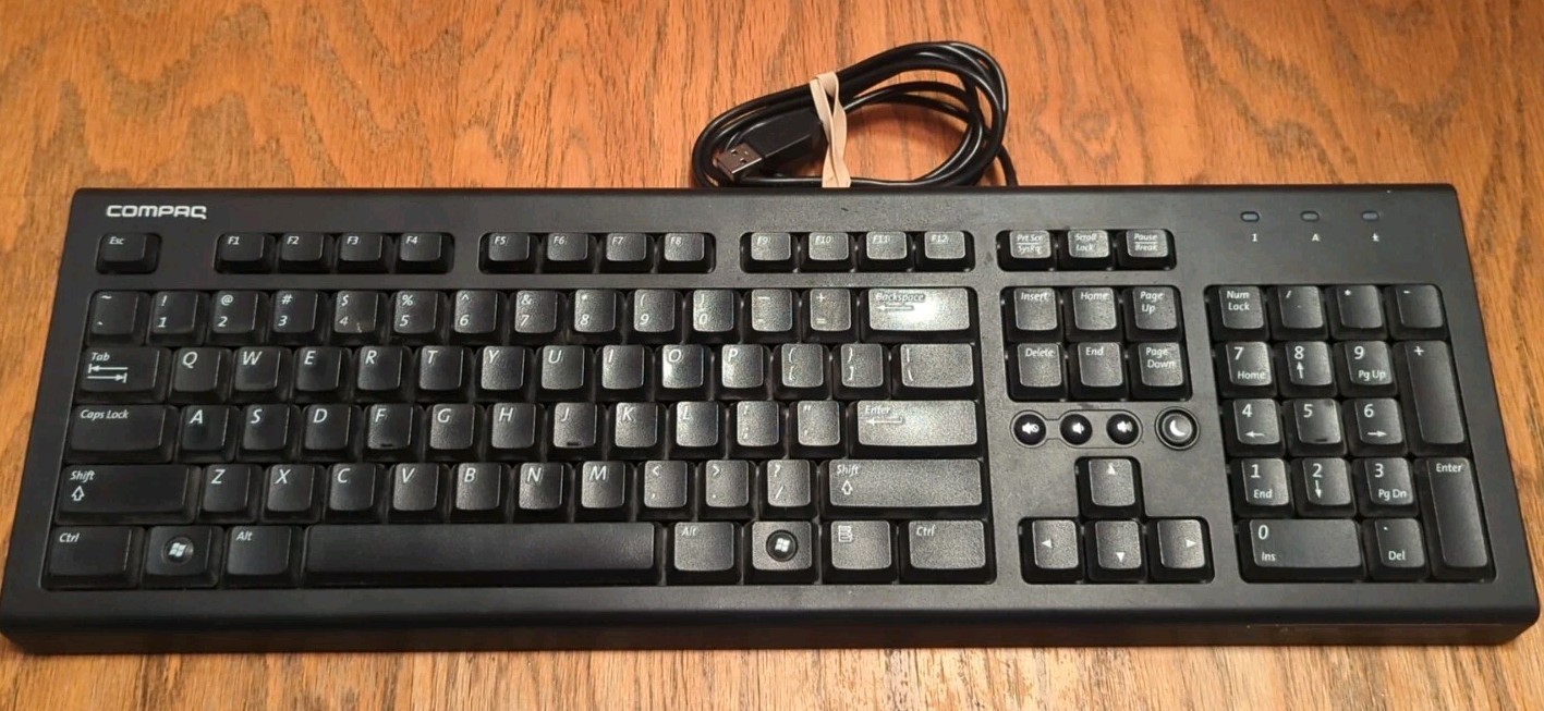 HP COMPAQ 505130-371 Brazilian USB Wired Desktop Keyboard PR1101U 537923-371