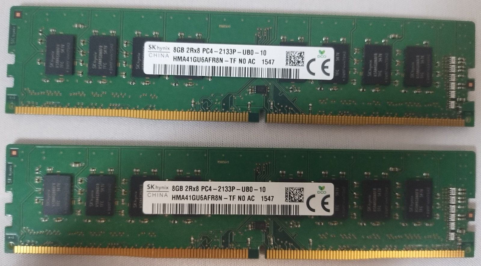 Two SK hynix HMA41GU6AFR8N-TF 8GB PC4-17000 (DDR4-2133) Memory (16GB total)