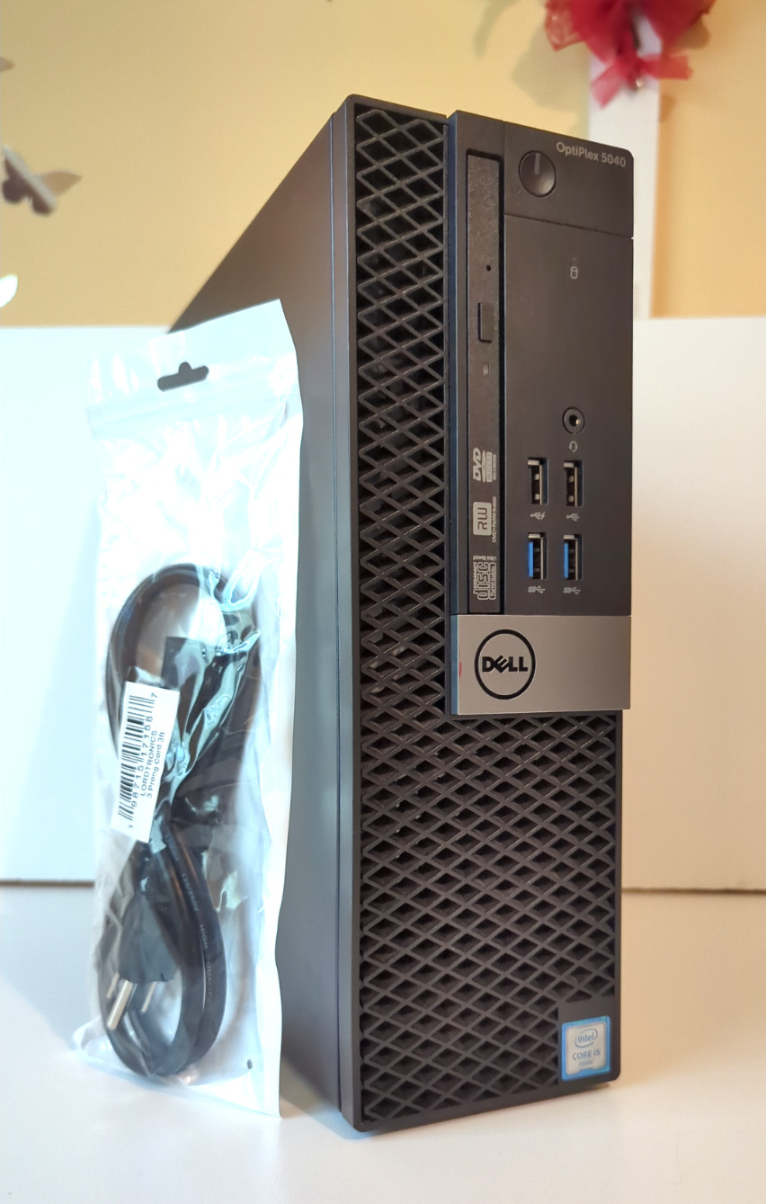 "Vivio-04" (SFF Steam Machine) Core i5-6500 16GB RAM Radeon Pro WX4100 CachyOS