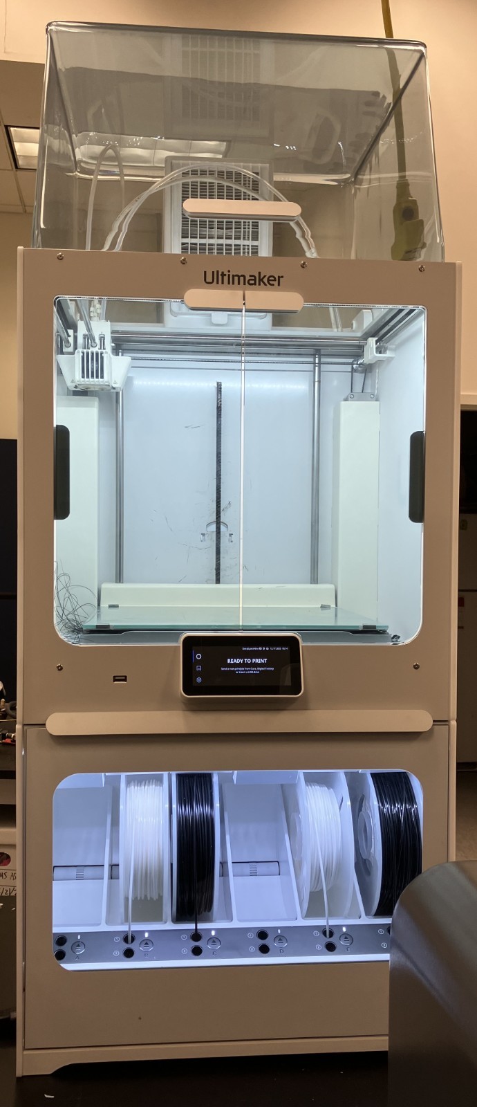 Ultimaker S5 Pro Bundle + Material Station + Air Manager + Print Cores Extras