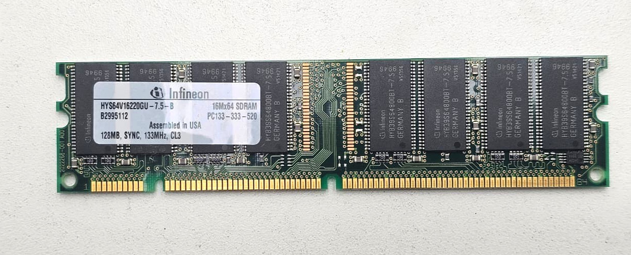 Infineon 16Mx64 SDRAM PC133-333-520 128MB, SYNC, 133MHz, CL3 HYS64V16220GU-7.5-B