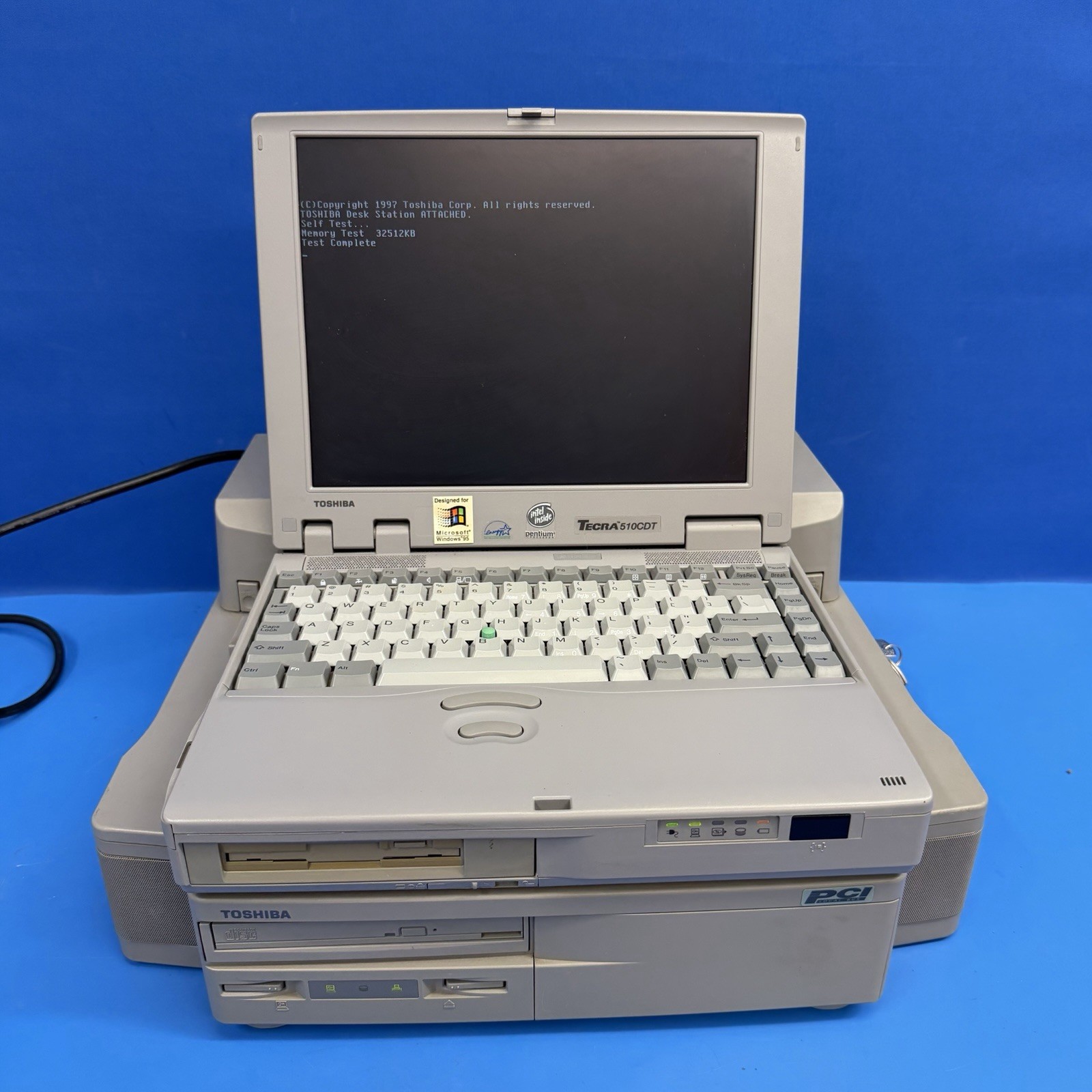 Vintage Toshiba Tecra 510CDT Laptop w/ Desk Station V Plus PA2710U Parts Repair