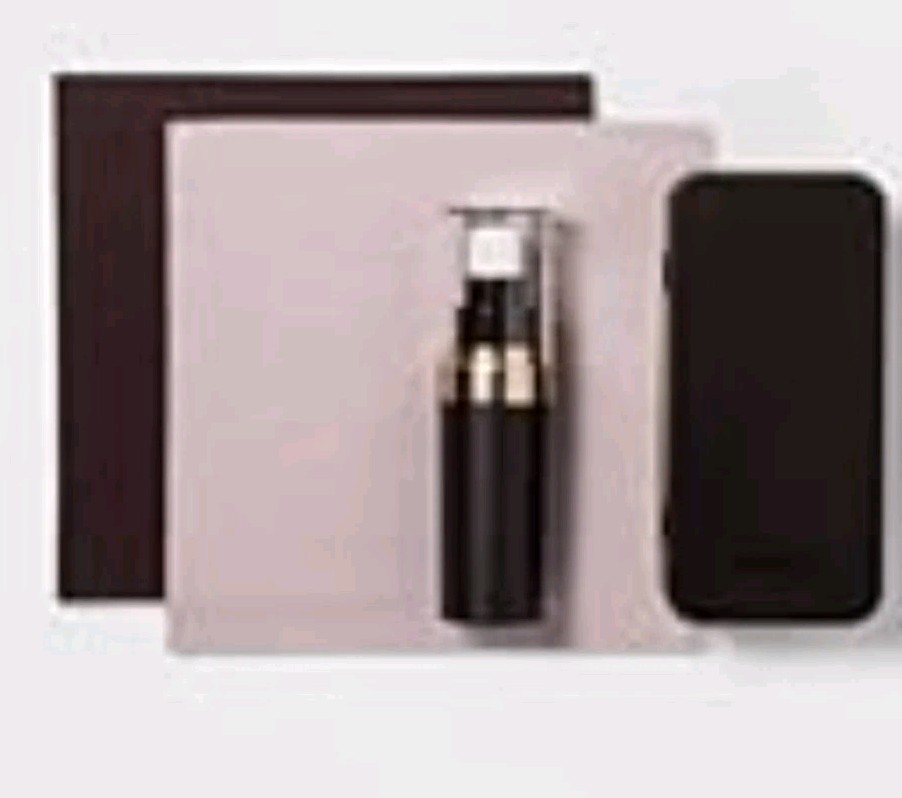 Heyday Technology Cleaning Kit - 15ml Spray + 2 Cloths + Travel Case - New