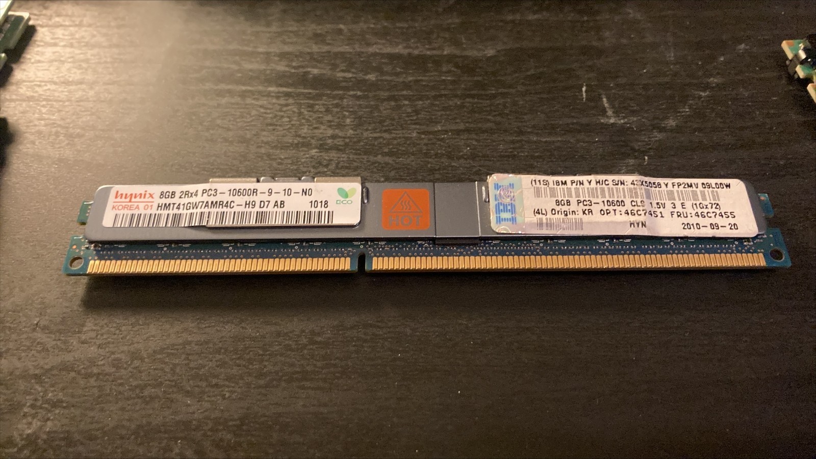 Hynix 8 GB DDR3-1333 PC3-10600R HMT41GW7AMR4C-H9