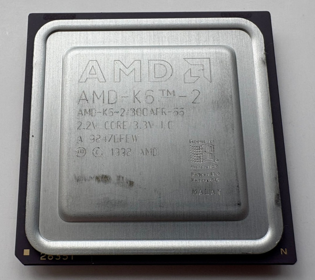 AMD-K6: 2/300AFR-66 2.2V CORE/3.3V 1/0