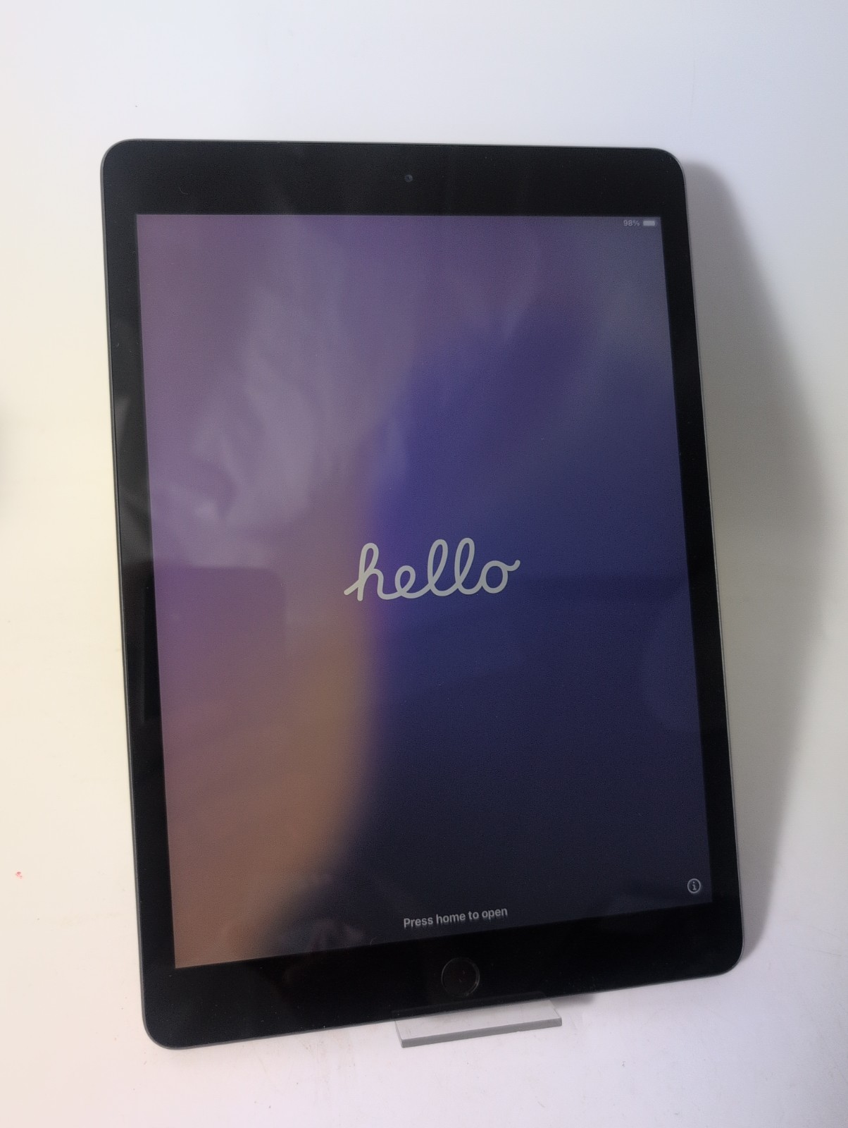 Apple iPad A2270 8th Generation 32GB Wi-Fi 10.2" Space Gray Tested 80%+ Battery