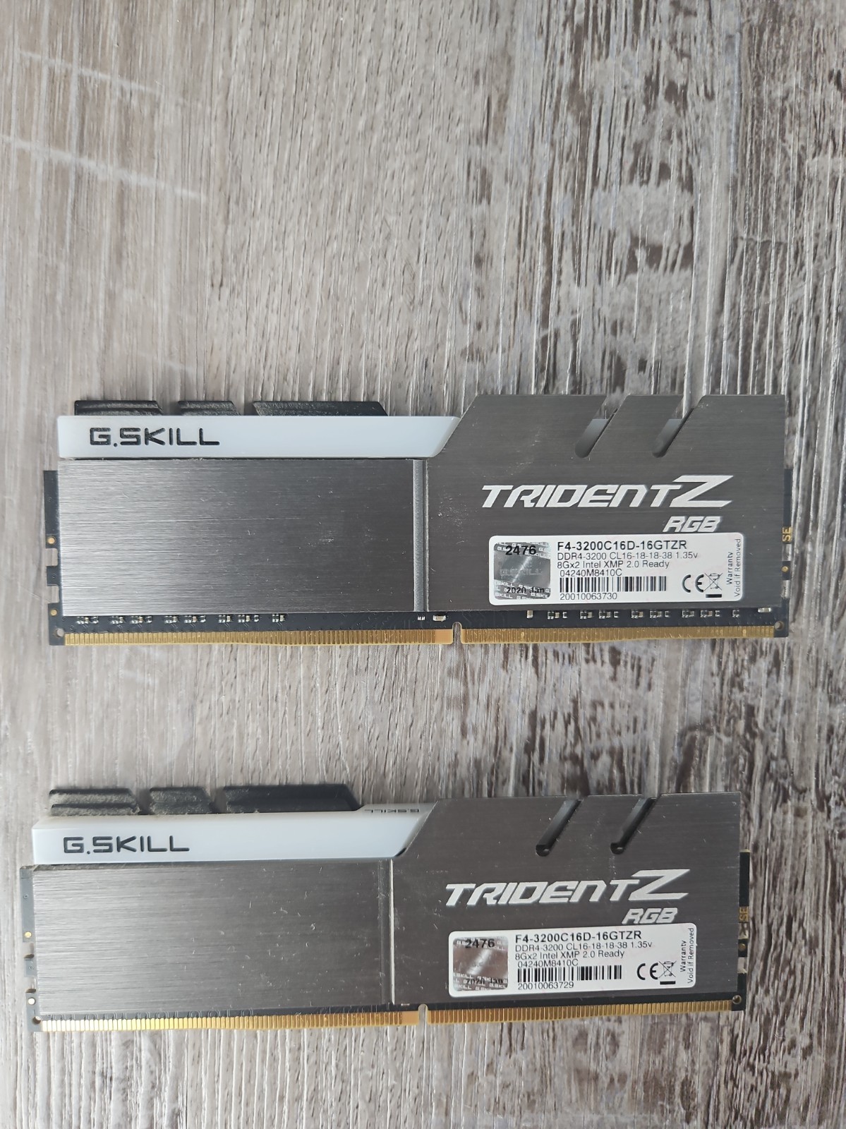 G.SKILL Trident Z RGB 16GB (2x8GB) DDR4 3200MHz CL16 RAM F4-3200C16D-32GTZR