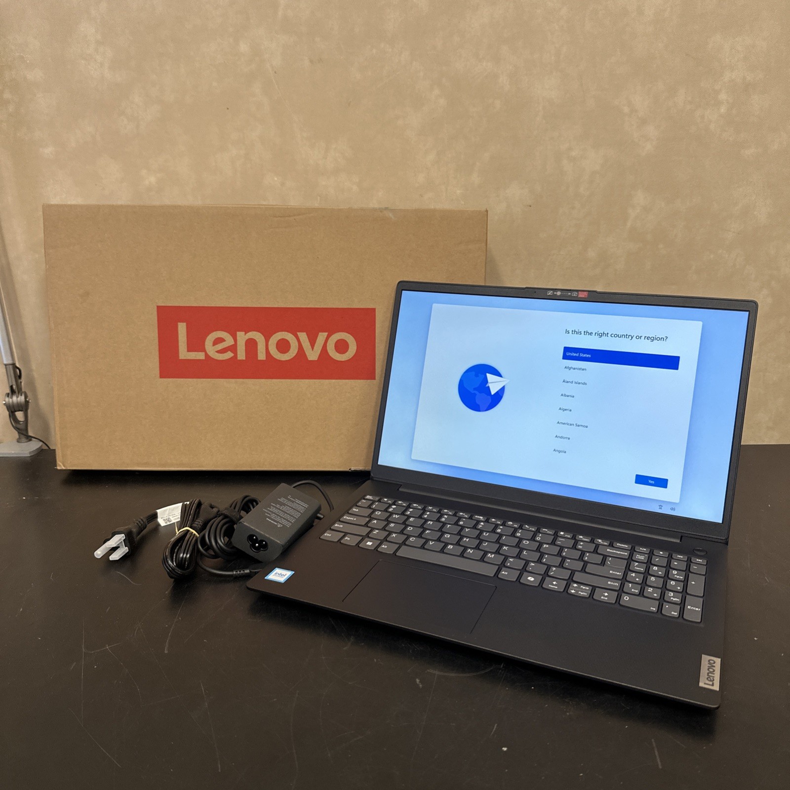 Lenovo V15 G6 ITN, 15" FHD, N150, 8GB RAM, 256GB SSD, Win 11