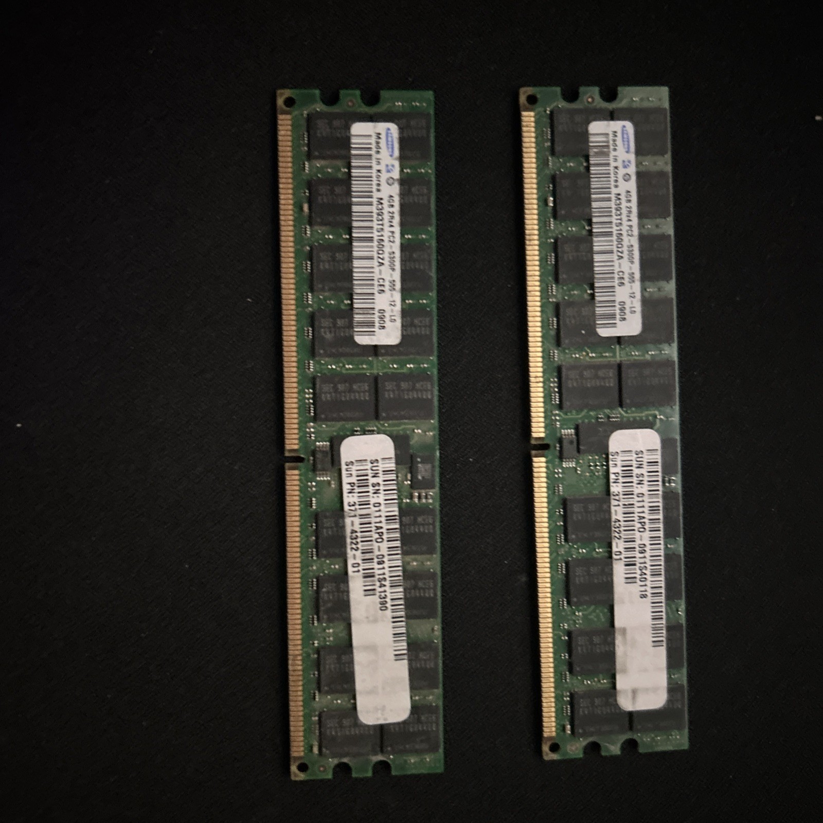 Samsung 8GB (2x4GB) M393T5160QZA-CE6 PC2-5300P-555-12-LO Server RAM 371-3847-01