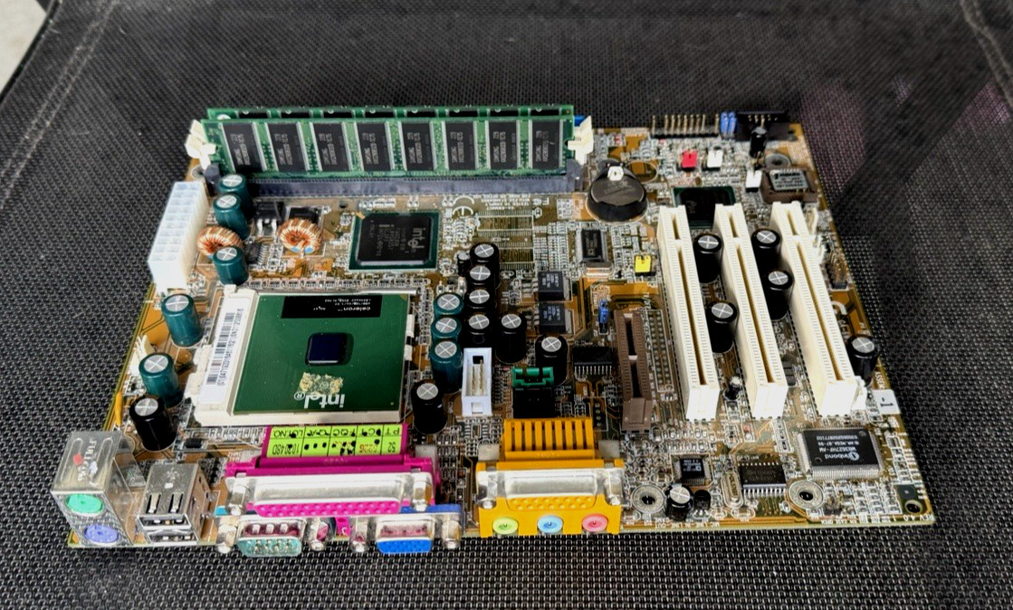 Gigabyte Socket 370 Motherboard with✔️667 MHz  CPU ✔️and  256 MB SDRAM GA-6WMMC7