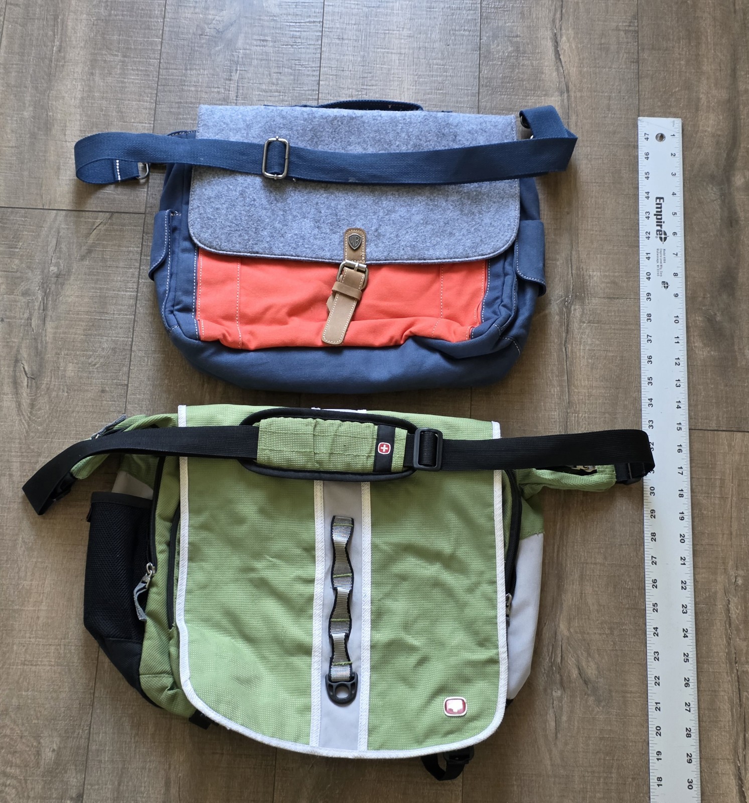 Lot 2 SwissGear / Wenger Laptop Messenger Bag & Warner Brothers WB Bag (A17/10)