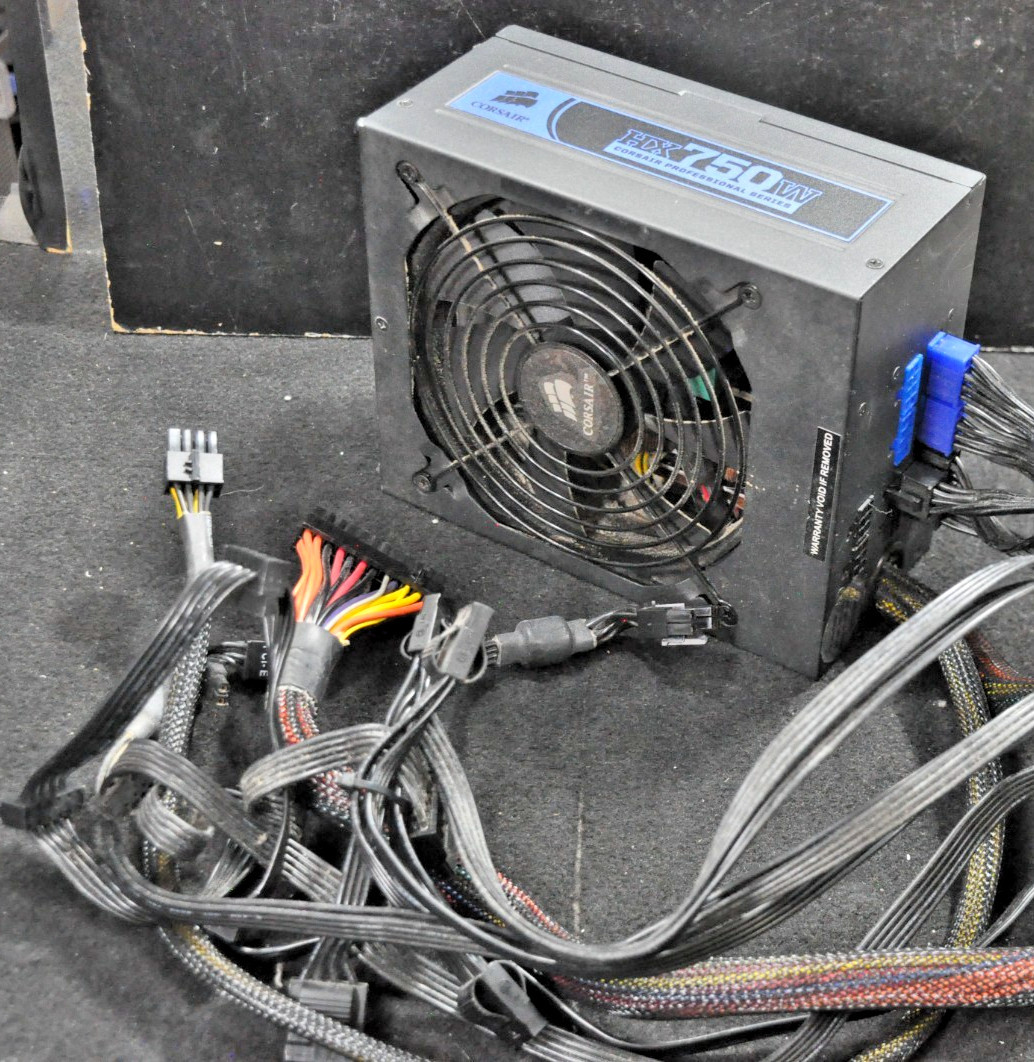 CORSAIR HX750W CMPSU-750HX 750 Watt ATX Power Supply TESTED WORKING