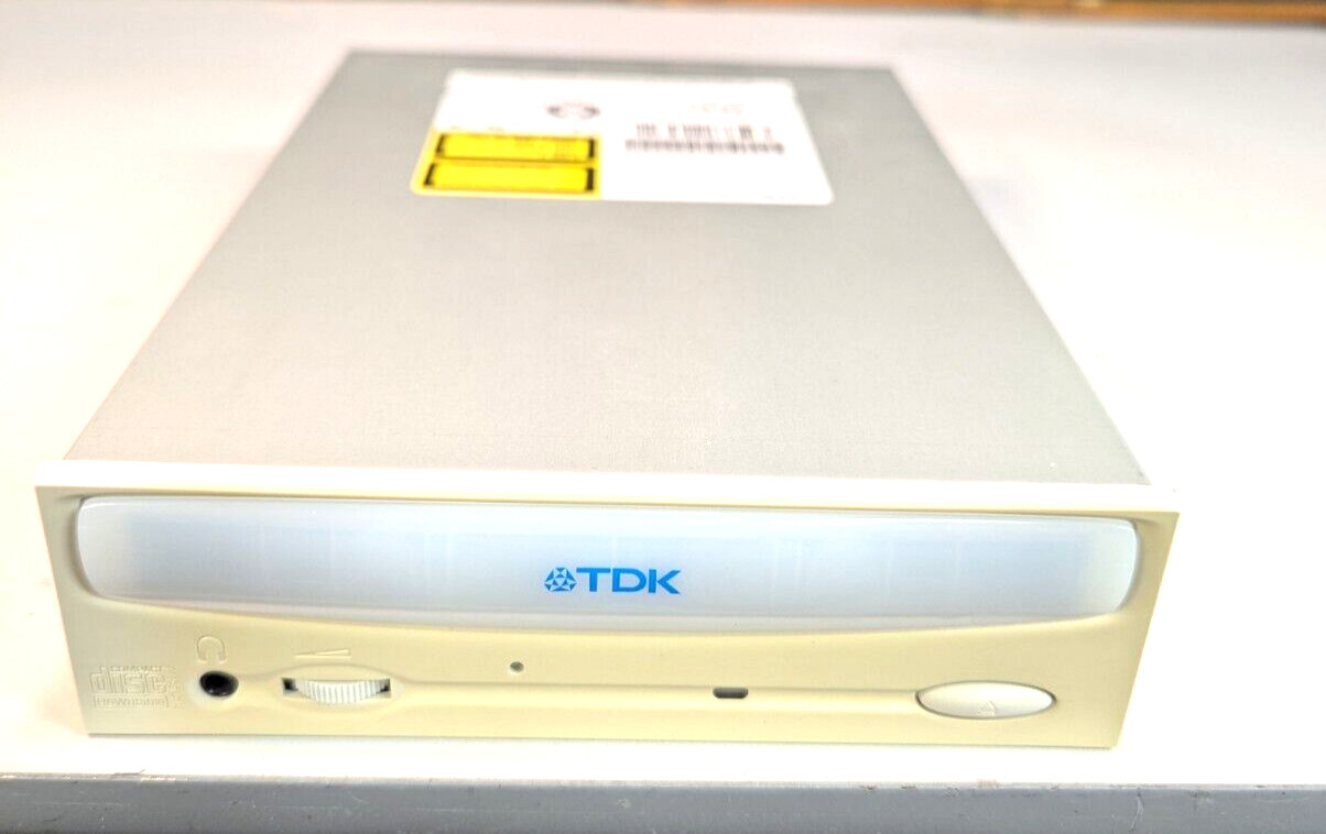 Vintage TDK CD RW Drive IDE BUBBLE FRONT  2000