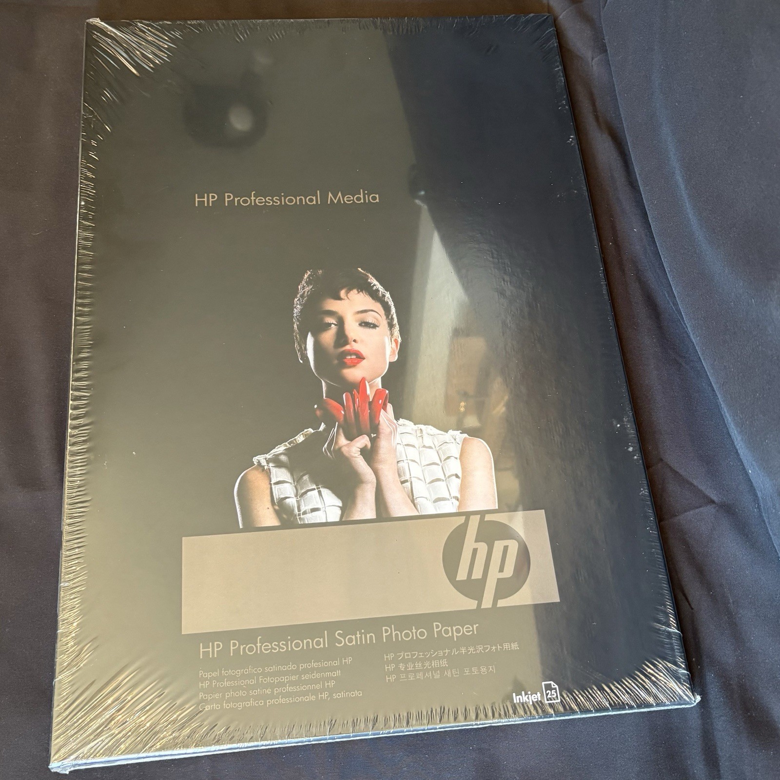 HP Professional Satin Photo Paper 300 gsm Inkjet 13"x19" NEW Sealed 25 Sheets