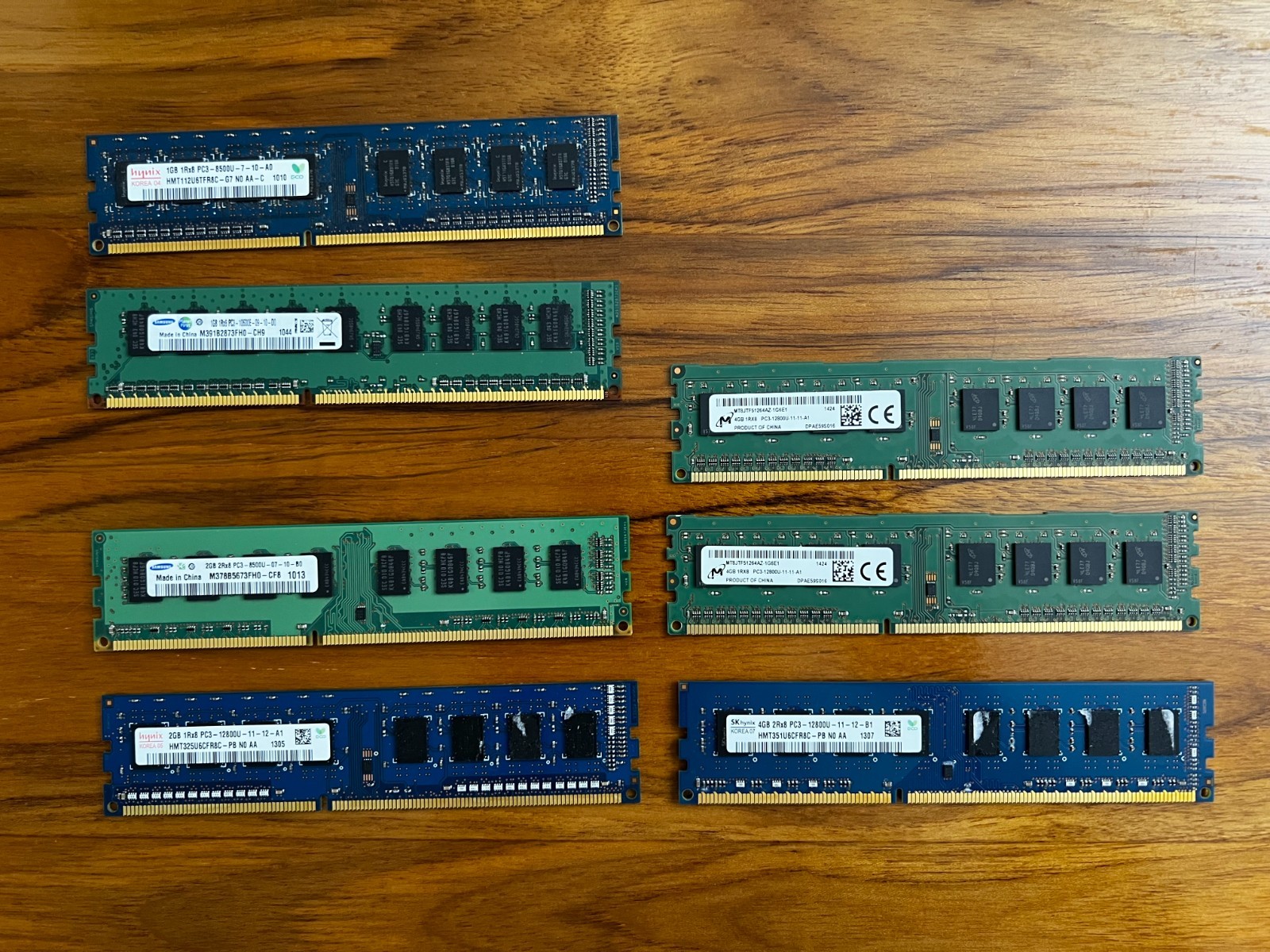 Lot of MIXED DDR3 DIMM, 2x 1GB + 2x 2GB + 3x 4GB