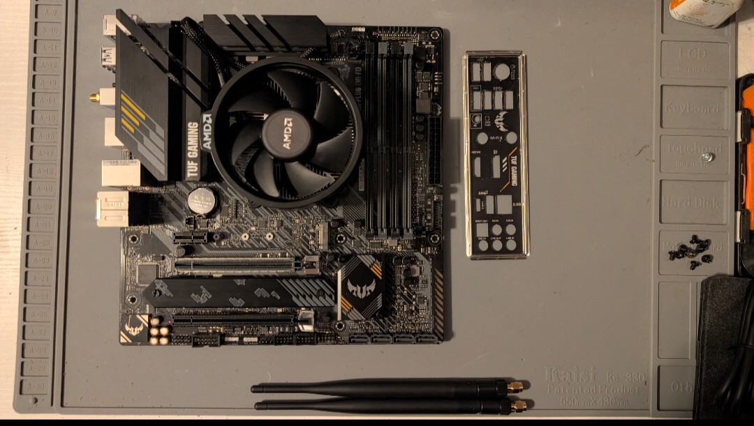 Ryzen 5 5600g + Asus TUF Gaming B550M-Plus  + Cooler (Tested, Working) (READ)