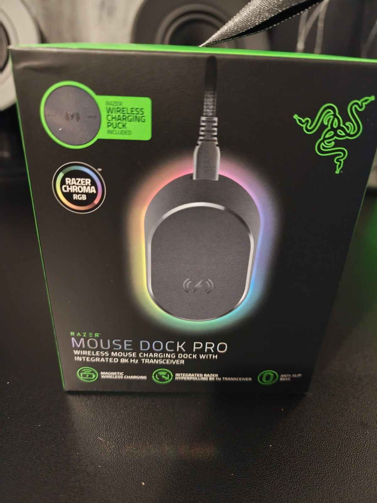 Razer Mouse Dock Pro 8K HyperPolling + Charging Puck RGB