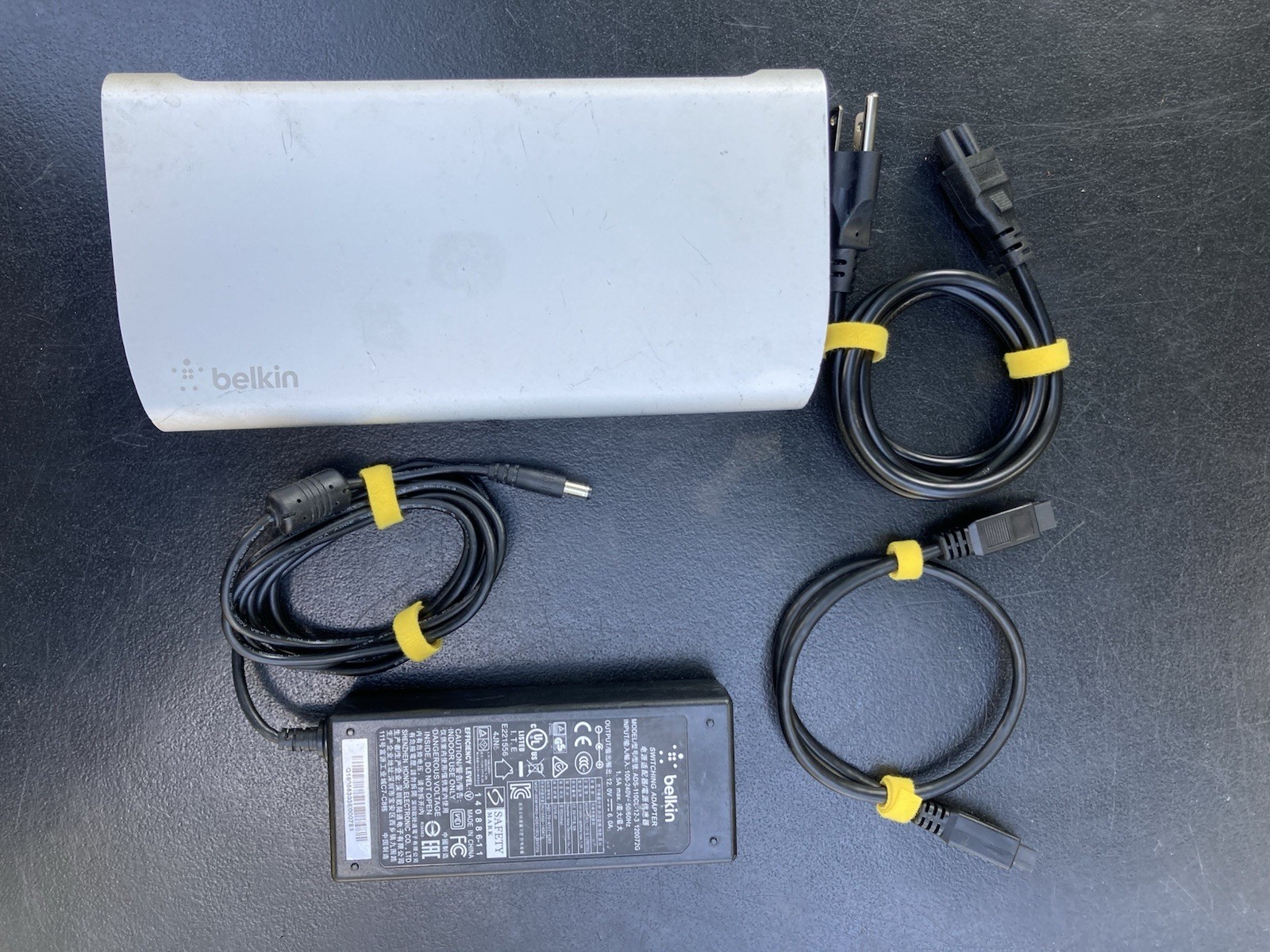 Belkin Thunderbolt Express Dock F4U055 FireWire 800 Dock A1463 Style USB3
