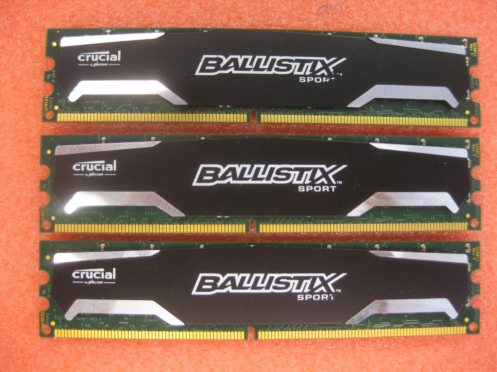 Crucial Ballistix Sport  6GB  ( 3x2GB )  DDR2 PC2-6400 Kit  BLS2G2D80EBS1S00