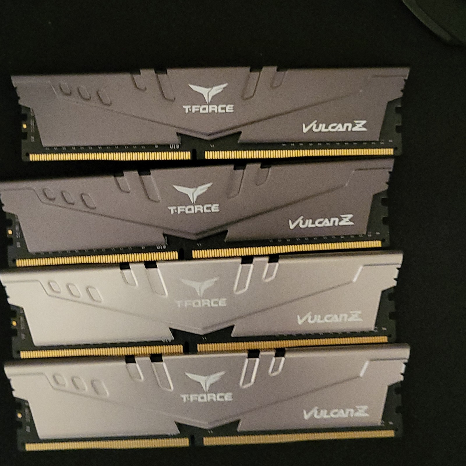 Team Group T-FORCE Vulcan Z DDR4 SDRAM DIMM 288-Pin RAM 4 Modules